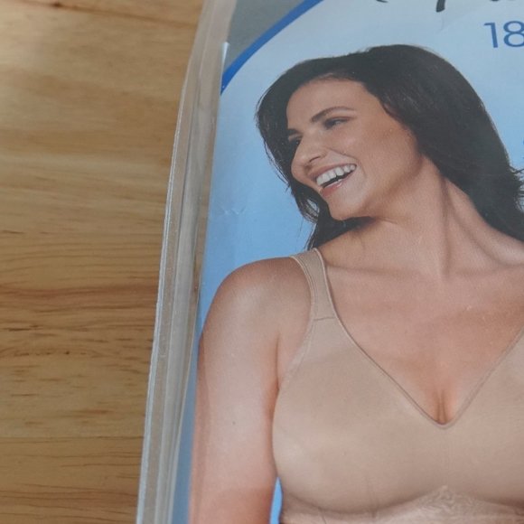 NIP Playtex White Bra Wireless 38B model 4049 - Picture 2 of 7